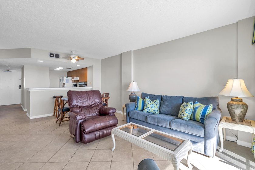 Oceanfront two-bedroom, two-bathroom condo with direct Atlantic - photo 9