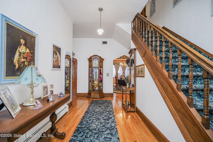 24 Ross Lane - Eltingville, Staten Island Step back in time and - photo 10