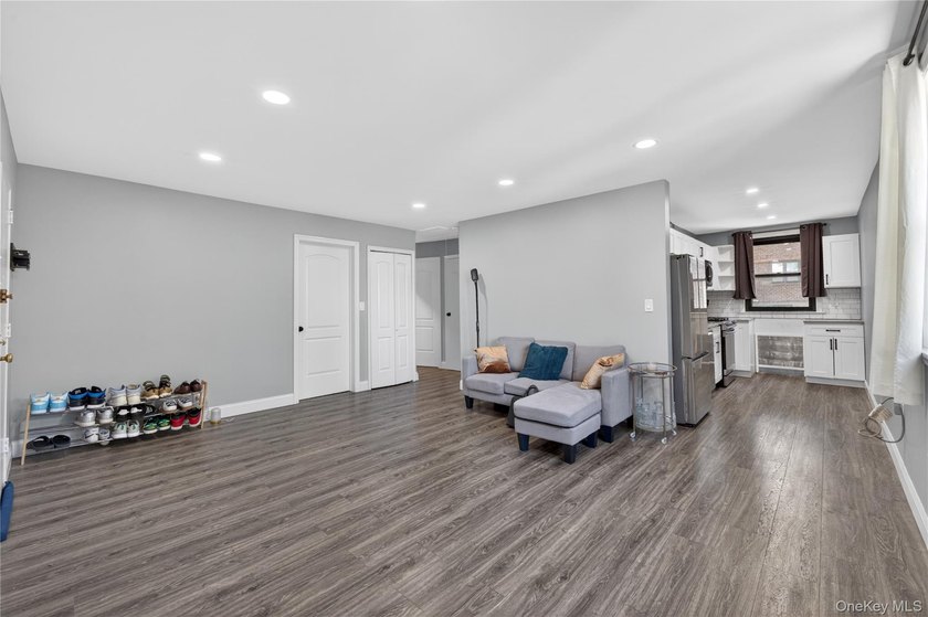 Gut Renovated True 3 Bedroom Upper Unit In The Heart Of - photo 5