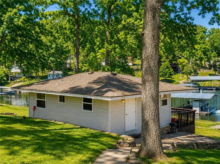 PRICE IMPROVEMENT!! TURNKEY Lake of the Ozarks getaway + - photo 11