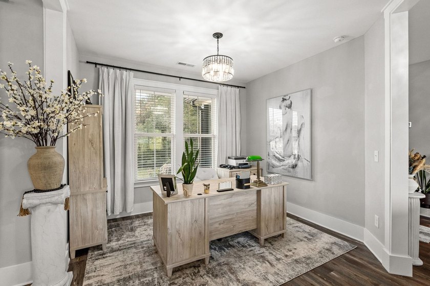 Incredible opportunity to purchase this waterfront 3 bedroom, 2 - photo 13
