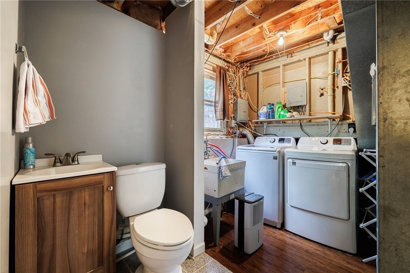 Welcome home to this beautifully updated split-level in the - photo 23