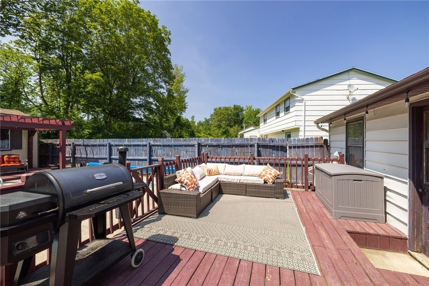 Welcome home to this beautifully updated split-level in the - photo 25