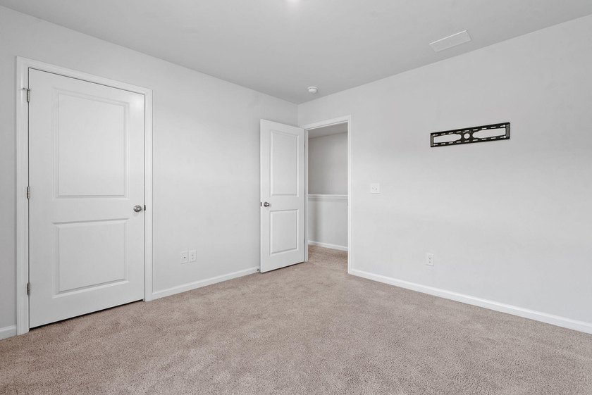 Welcome home to this beautifully maintained property offering - photo 26