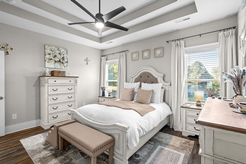 Incredible opportunity to purchase this waterfront 3 bedroom, 2 - photo 28