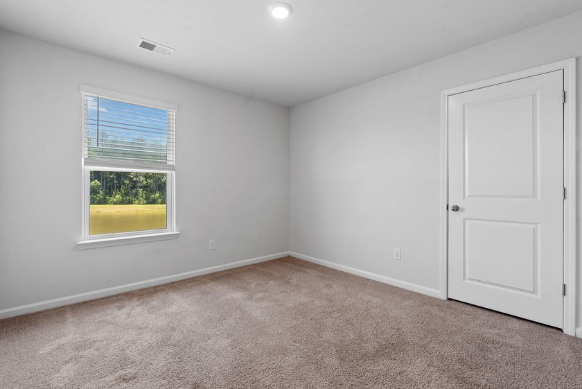 Welcome home to this beautifully maintained property offering - photo 28