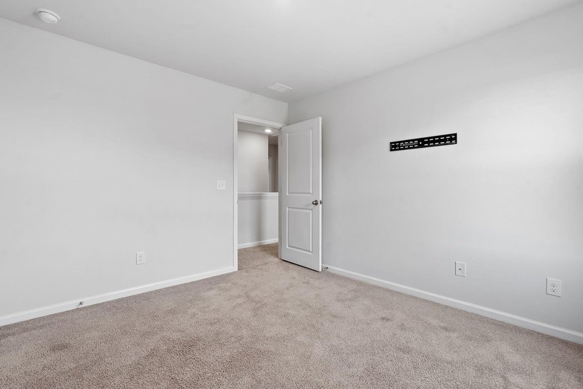 Welcome home to this beautifully maintained property offering - photo 29