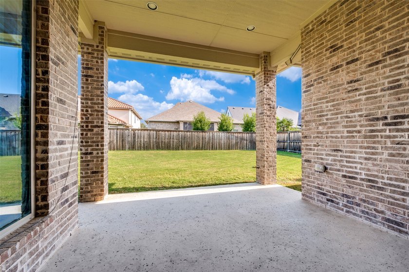 Welcome to 2817 Links, nestled in The Tribute Lake &amp; Golf Resort - photo 30