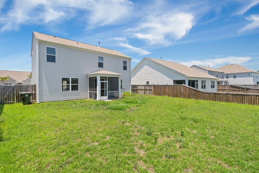 Welcome home to this beautifully maintained property offering - photo 37