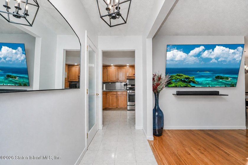 Welcome to 323 Main Street, a brick ranch set in the heart of - photo 4