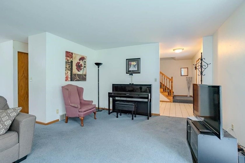 This 2,668 sq. ft. home sits on a double-wide lot in the - photo 7