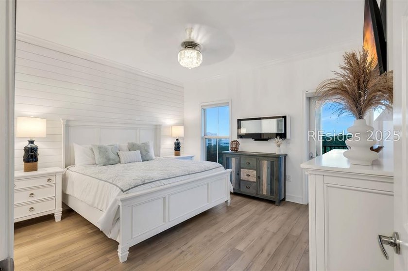 Exceptional villa in Forest Beach. Imagine yourself at this - photo 8