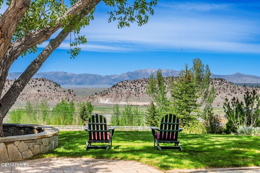 An Extraordinary Mountain Ranch In The Heart Of The Eastern - photo 9