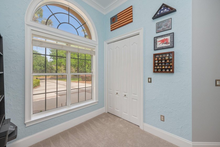 Experience refined, single-level living in the gated golf - photo 47