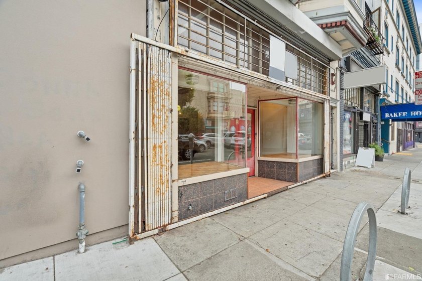 Introducing a fantastic mixed-use property in the heart of San - photo 8