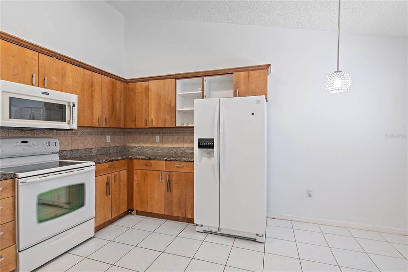 Price Reduction!! Welcome to this 1,658 sq ft single-family home - photo 11