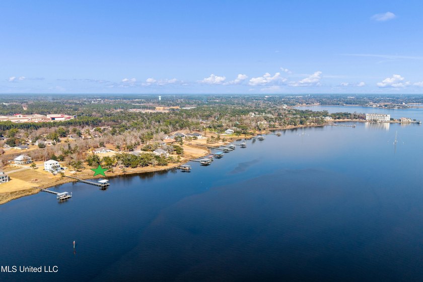 Build your dream home on the water surrounded by oak trees. Wake - photo 12