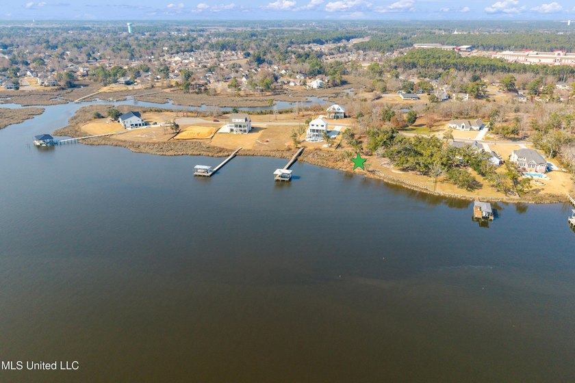 Build your dream home on the water surrounded by oak trees. Wake - photo 13