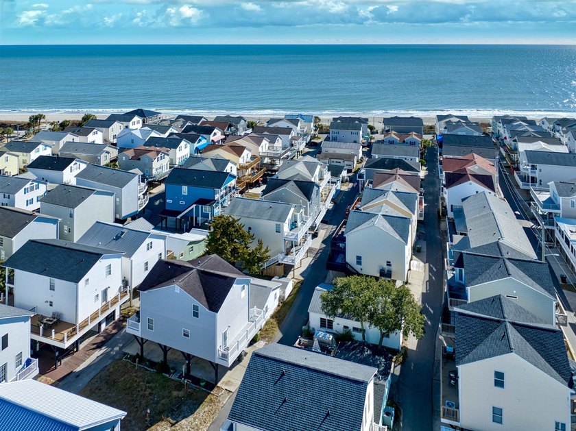 EXCELLENT INVESTMENT! RARE 7 BEDROOM OCEAN VIEW RAISED BEACH - photo 6