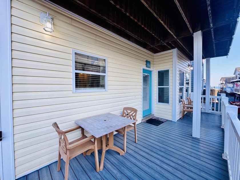 EXCELLENT INVESTMENT! RARE 7 BEDROOM OCEAN VIEW RAISED BEACH - photo 9