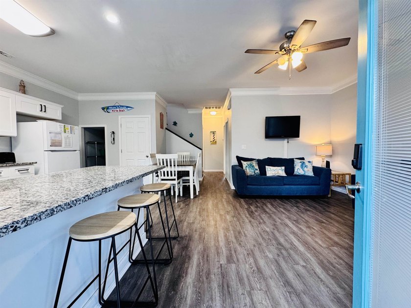 EXCELLENT INVESTMENT! RARE 7 BEDROOM OCEAN VIEW RAISED BEACH - photo 10