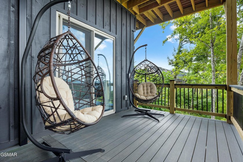 Ready for overnight rental! This cabin has a uniqueness of an - photo 46