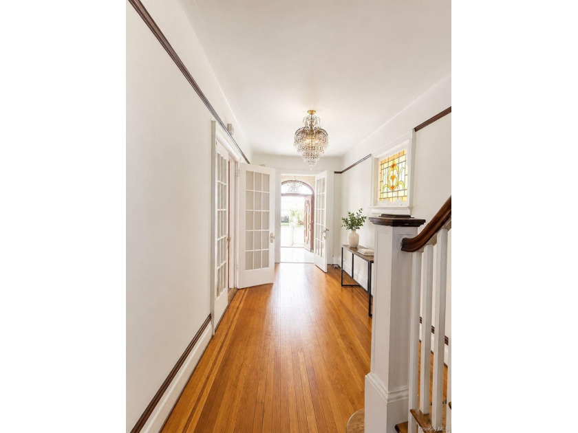 Investors delight! This huge home sits on a double lot that - photo 6