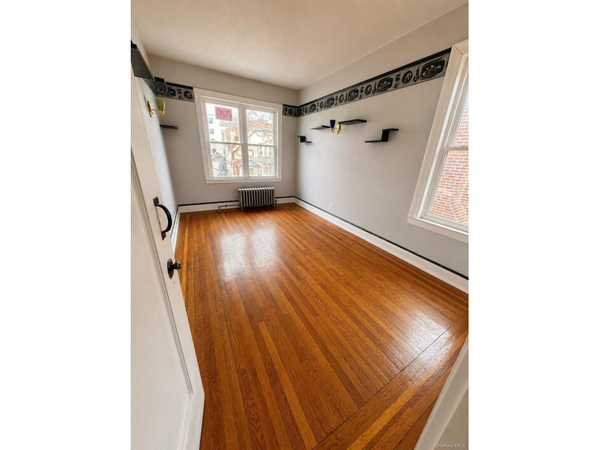 Investors delight! This huge home sits on a double lot that - photo 8