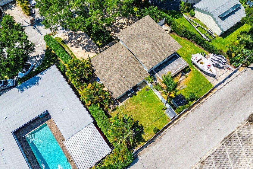 RARE OPPORTUNITY in North Palm Beach with this spacious - photo 60