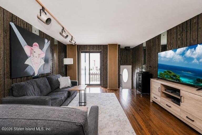 Welcome to this spacious 1-family semi-attached home in the - photo 3