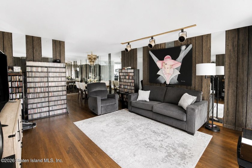 Welcome to this spacious 1-family semi-attached home in the - photo 4