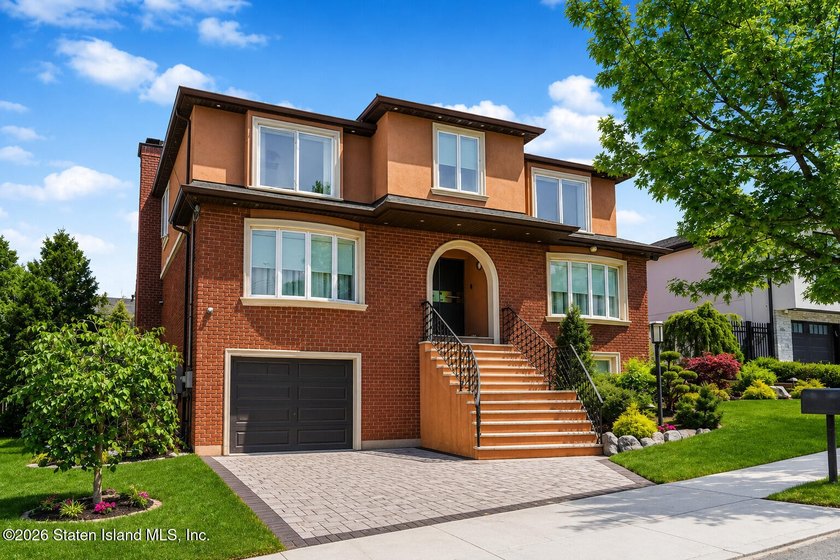 Welcome to 115 Lincoln Street! This extraordinary custom - photo 2