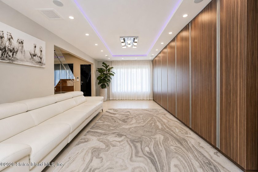 Welcome to 115 Lincoln Street! This extraordinary custom - photo 8