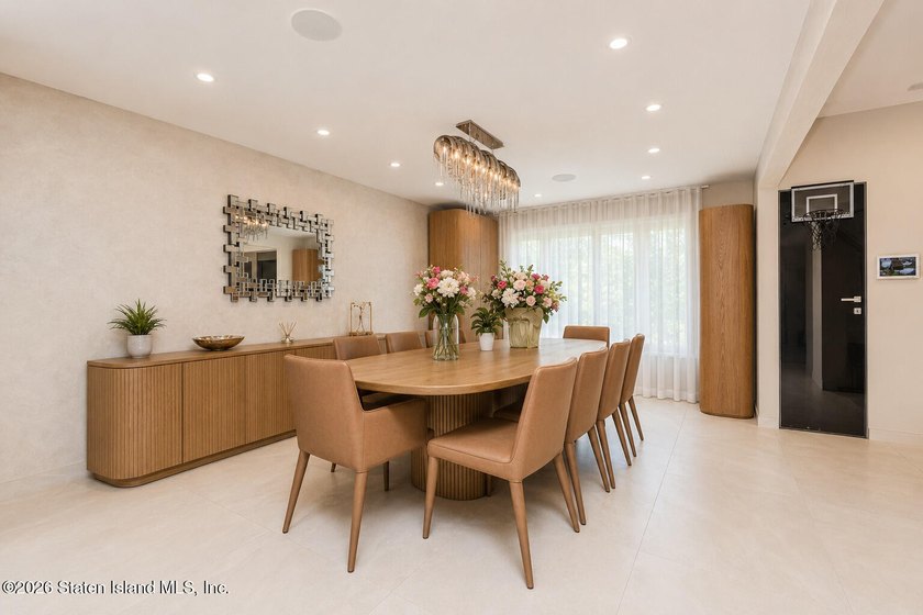 Welcome to 115 Lincoln Street! This extraordinary custom - photo 10