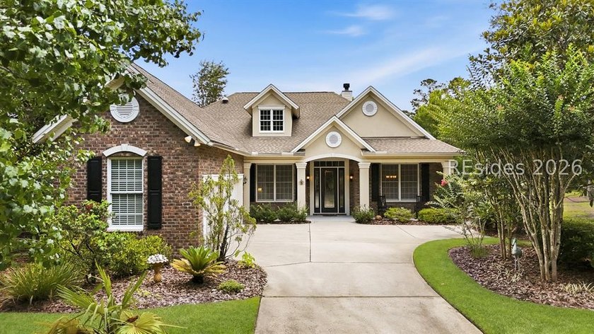 Welcome to 4 Southington Circle in the prestigious gated - photo 35
