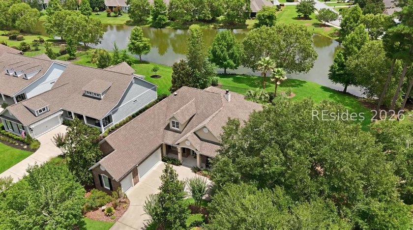 Welcome to 4 Southington Circle in the prestigious gated - photo 37