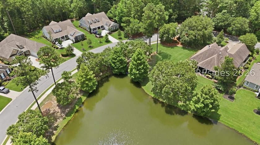 Welcome to 4 Southington Circle in the prestigious gated - photo 39