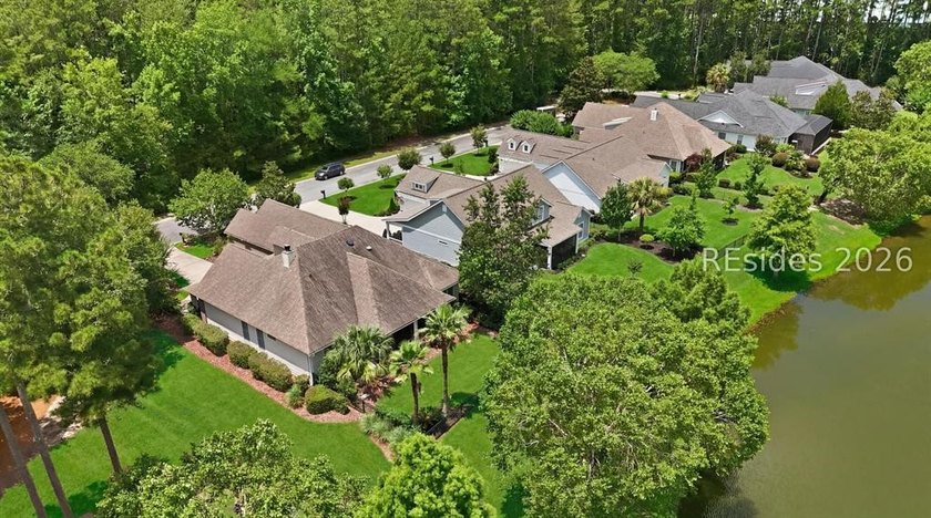Welcome to 4 Southington Circle in the prestigious gated - photo 41