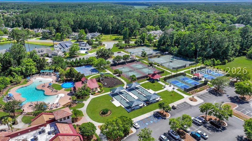 Welcome to 4 Southington Circle in the prestigious gated - photo 50