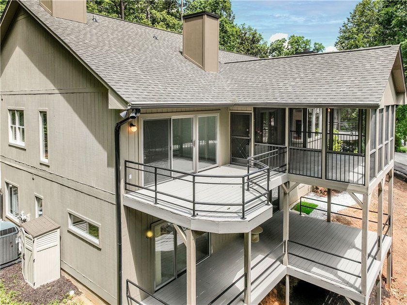 If you're searching for a home with distinctive character - photo 3