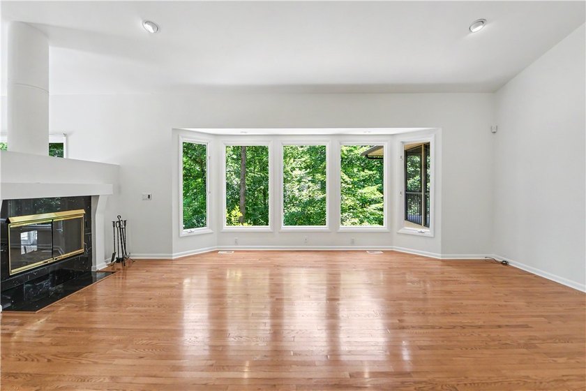 If you're searching for a home with distinctive character - photo 8