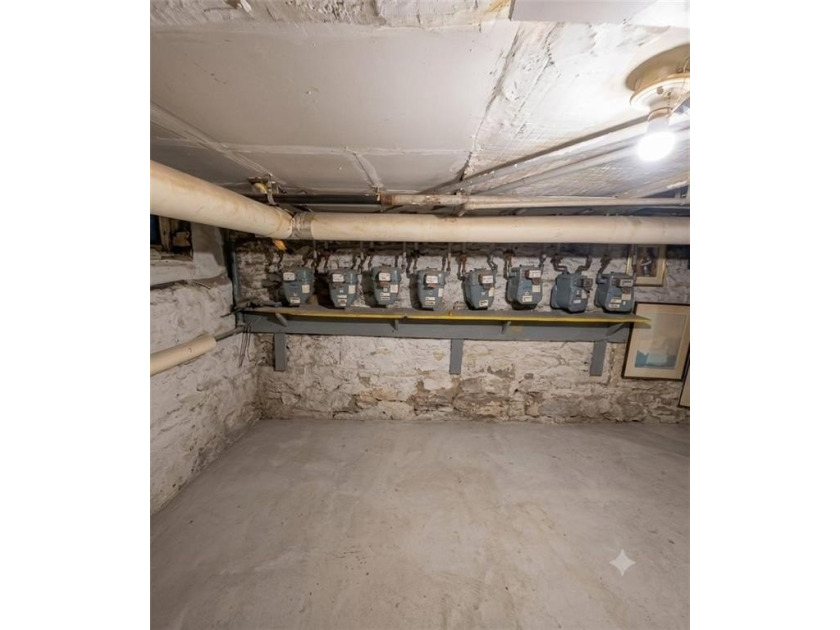Investor's Delight! Exceptional opportunity to own an - photo 3