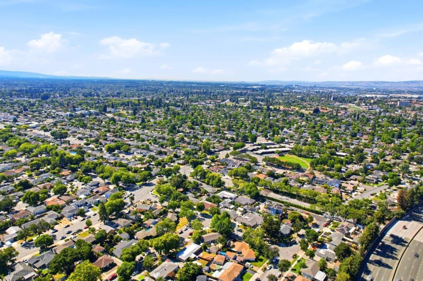 This property s a golden opportunity for investors or anyone - photo 15