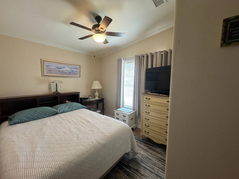 Welcome toWindmill Manor, conveniently located inBradentonjust - photo 20