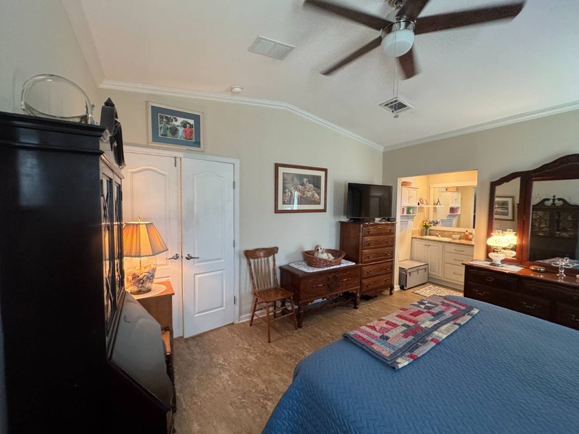 Welcome toWindmill Manor, conveniently located inBradentonjust - photo 32