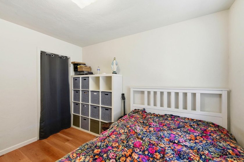 This property s a golden opportunity for investors or anyone - photo 38