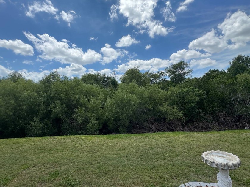 Welcome toWindmill Manor, conveniently located inBradentonjust - photo 39