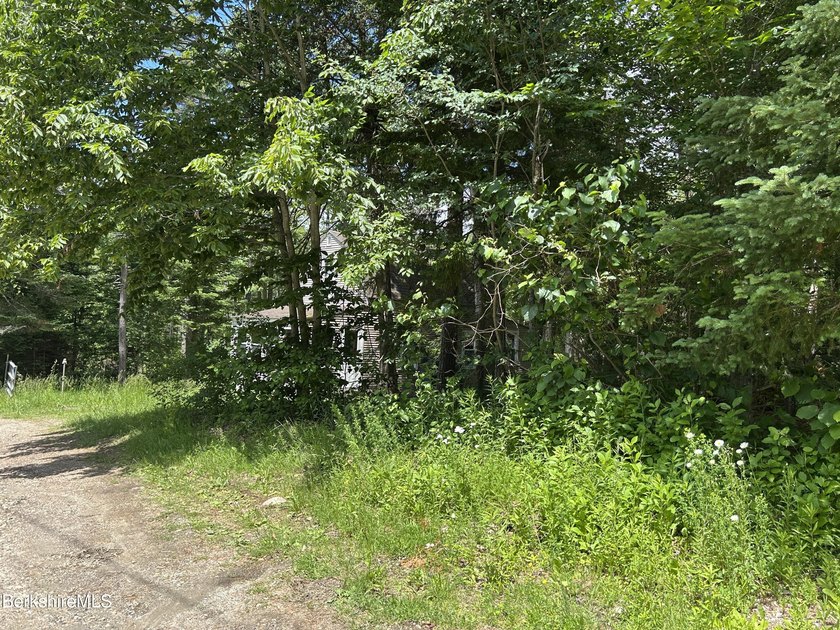 Have you been searching for an affordable retreat in the - photo 23