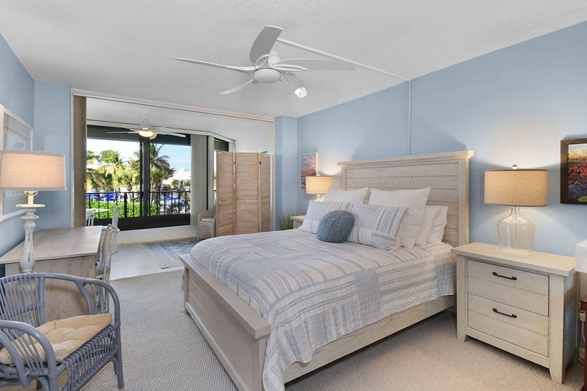 Luxury oceanfront living right at your fingertips. This stunning - photo 28