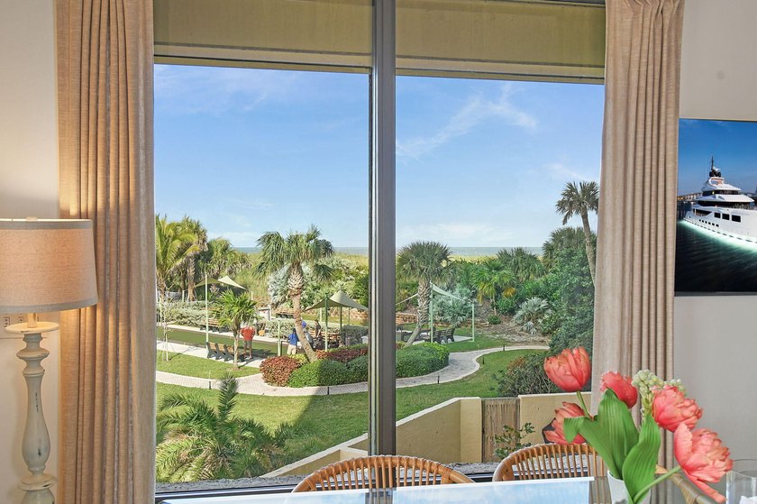 Luxury oceanfront living right at your fingertips. This stunning - photo 41